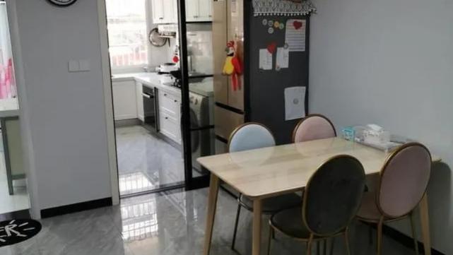 为孩子买下这套老破小，改造后跟新家一样，入住半年后依然很温馨！