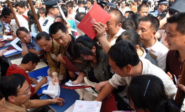 陈官凤说情感|公费师范生也遇冷？河南省计划招生2500人，缺档人数达到418人！