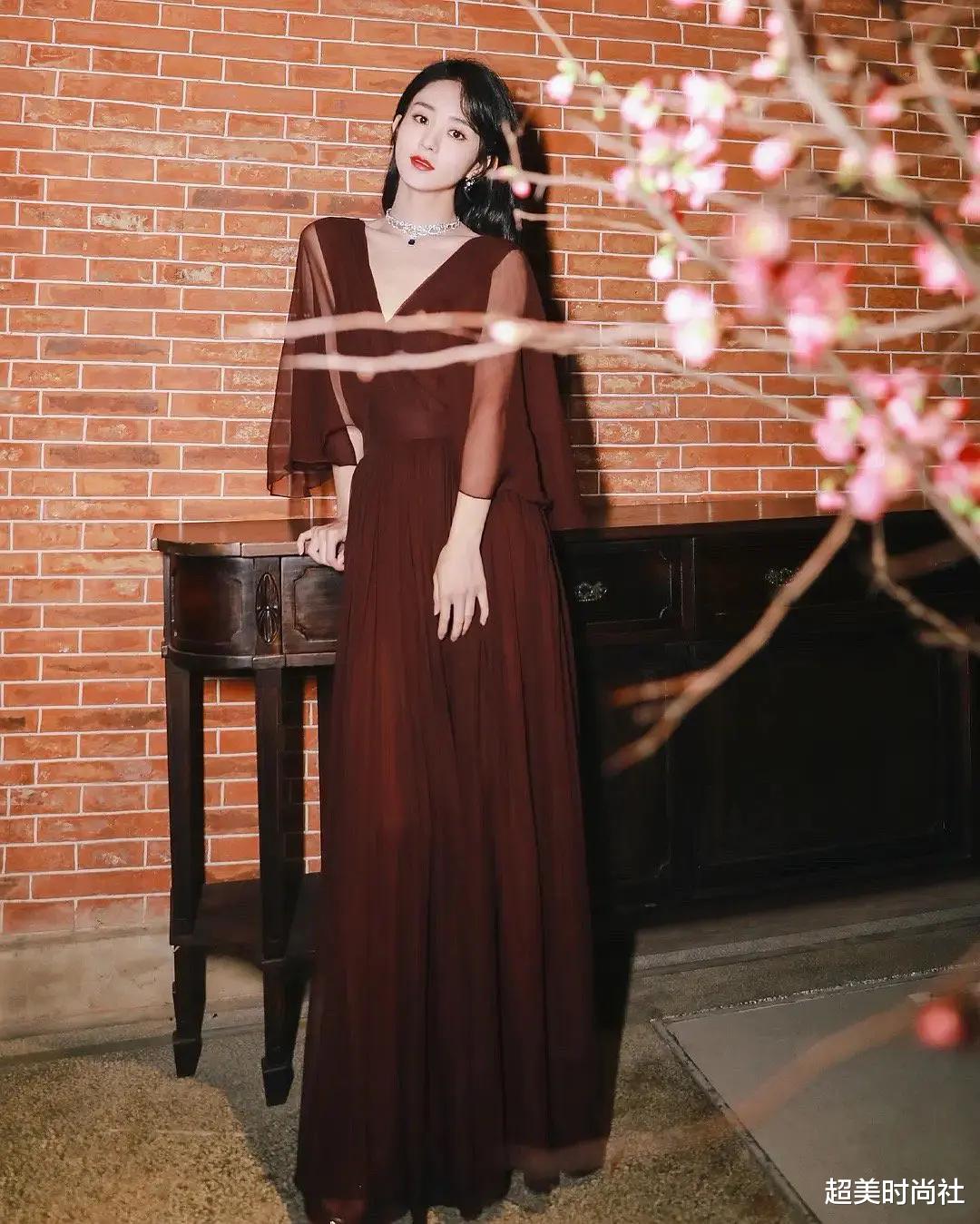 赵丽颖官宣离婚!生完孩子土味消失变清冷美人,连签多个时尚代言 赵丽颖官宣离婚!生完孩子土味消失变清冷美人,连签多个时尚代言