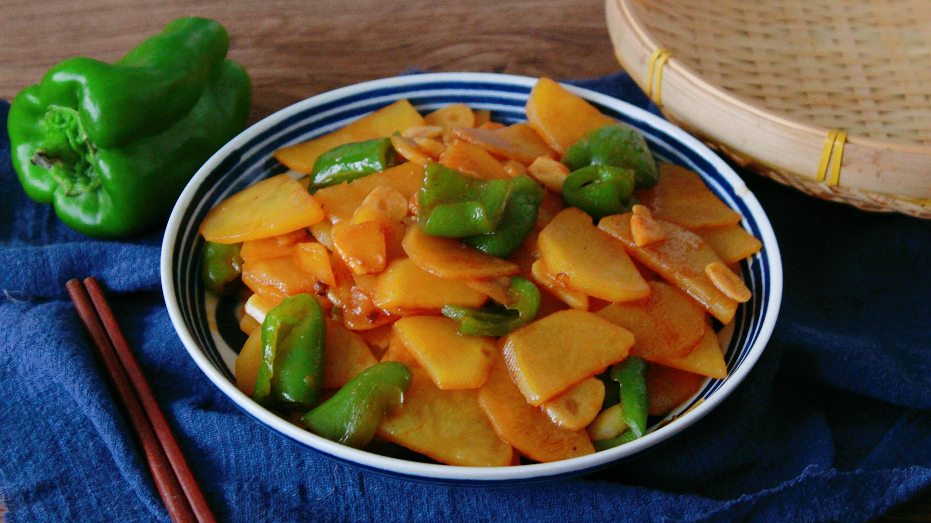 甜点|学生党最爱吃的一道菜，鲜香入味，便宜又好吃，比肉还香