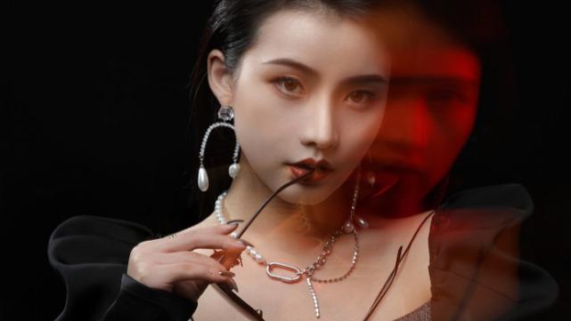 蒸菜|全时定妆精致小欧眉，温柔与酷可以兼得