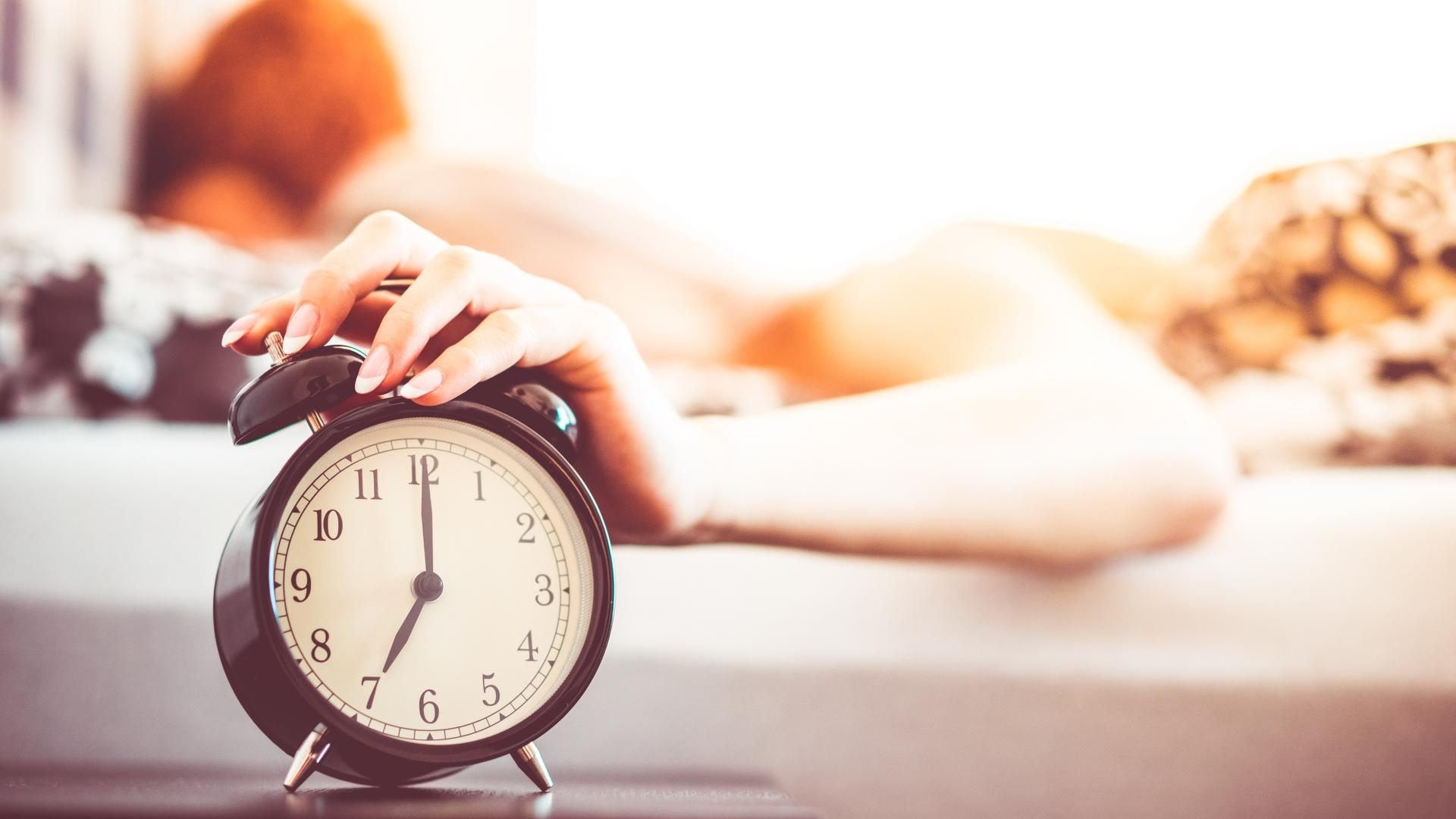 如何无痛早起？