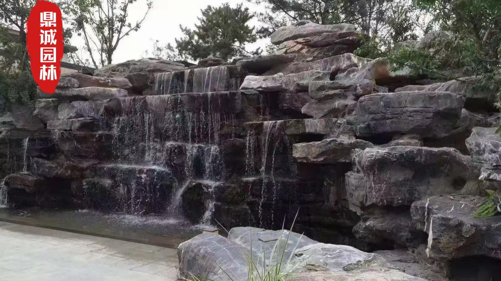 太湖石庭院别墅假山造景设计