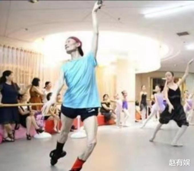 杨丽萍徒弟，46岁还生活不能自理，郭冷：除了芭蕾舞我什么都不会