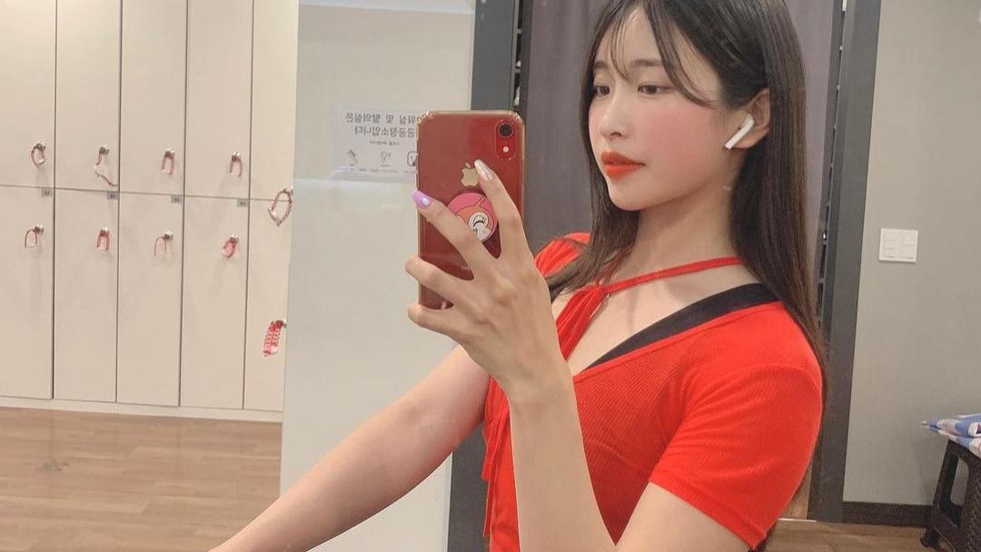 每天都都要看美女，只为心情愉悦