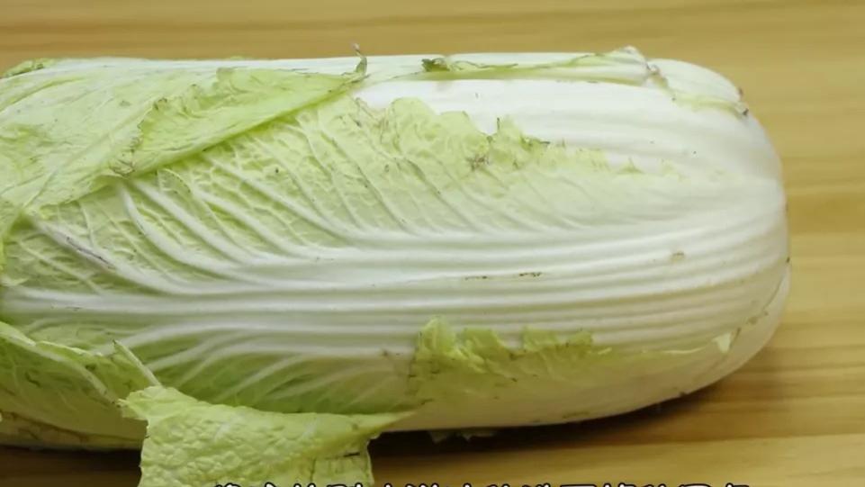 银耳|白菜上的黑点到底是什么? 到底还能不能吃，好多人还不清楚