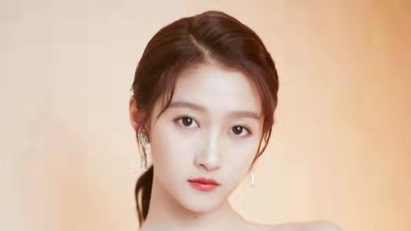 喵小喵情感故事会 “国民闺女”关晓彤的青春期那些事儿