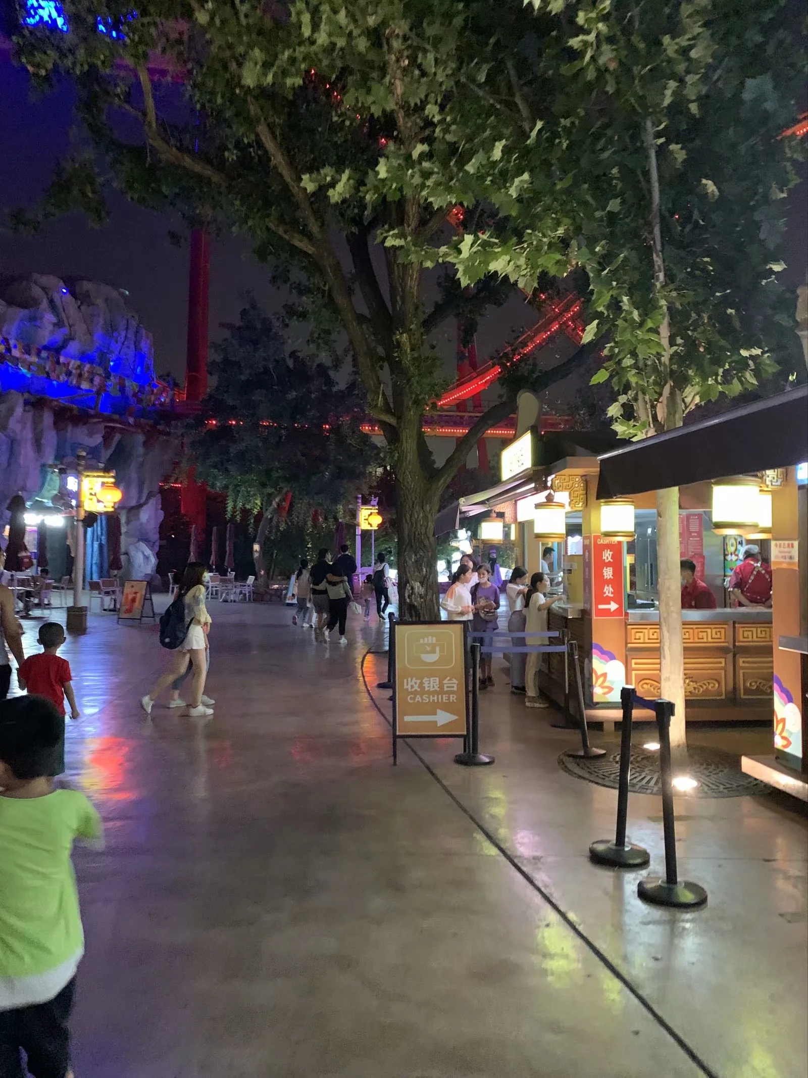 女友的妈妈住院，找你借钱，你毫