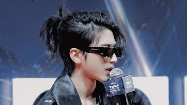 蔡徐坤|争议之后，蔡徐坤压轴亮相TMEA红毯，用实力粉碎所有质疑！