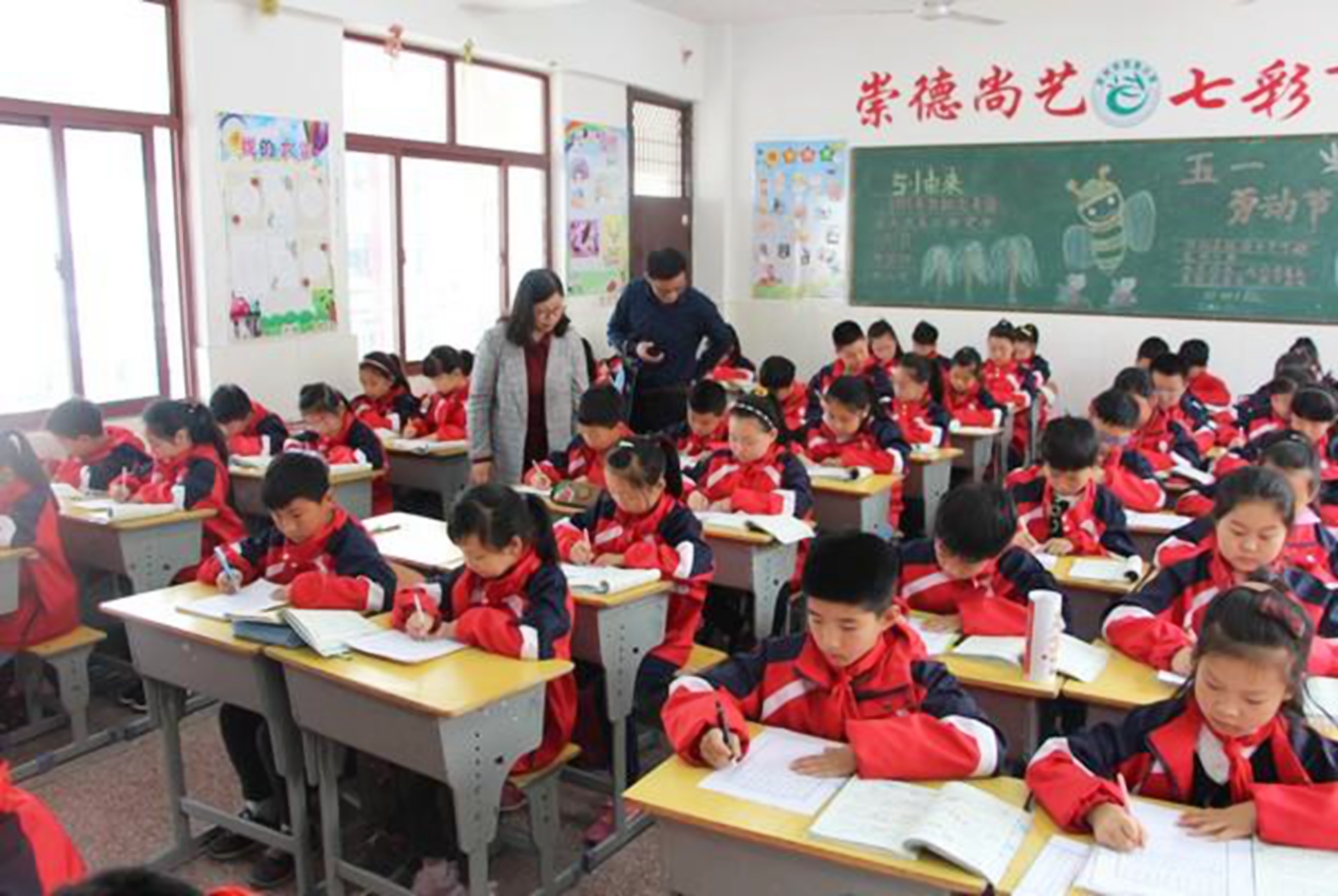 中小学生睡眠不足成困扰 教育部成 救星 学生上课时间有变动 教育资讯 早游戏