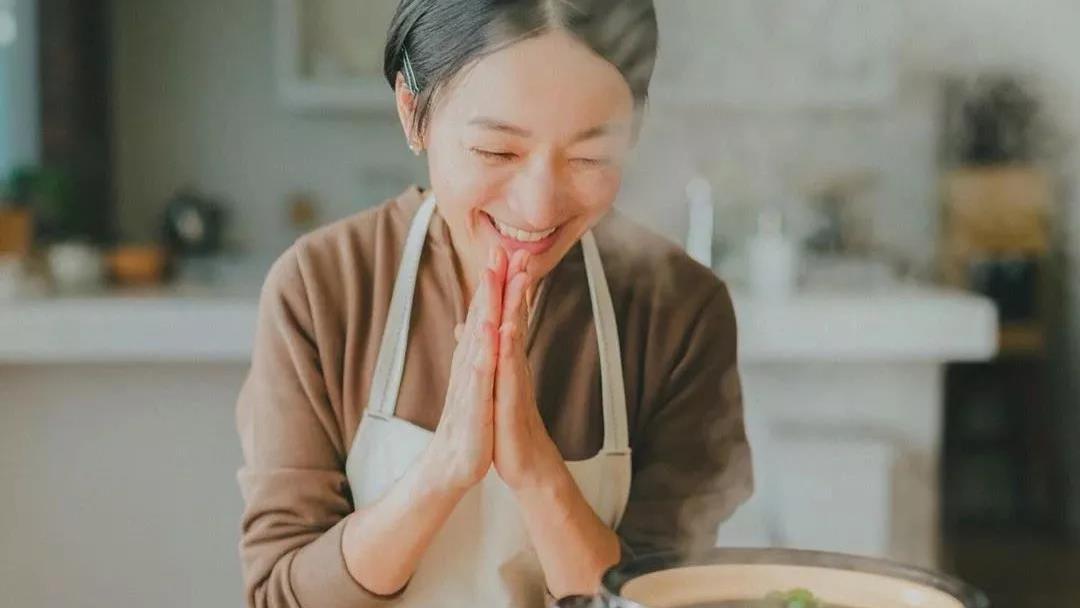 柠檬蜜语 女到中年：如果快乐太难，我祝你健康