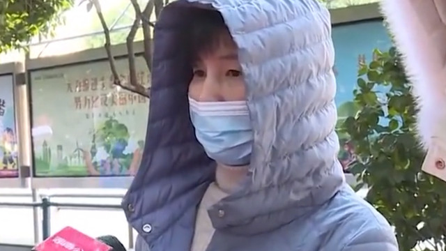 蓦然一牟 38000加盟家政公司，请的保姆在玩手机让主人带娃，负责人：正常