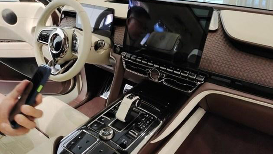 【长城全尺寸皮卡内饰曝光，后排