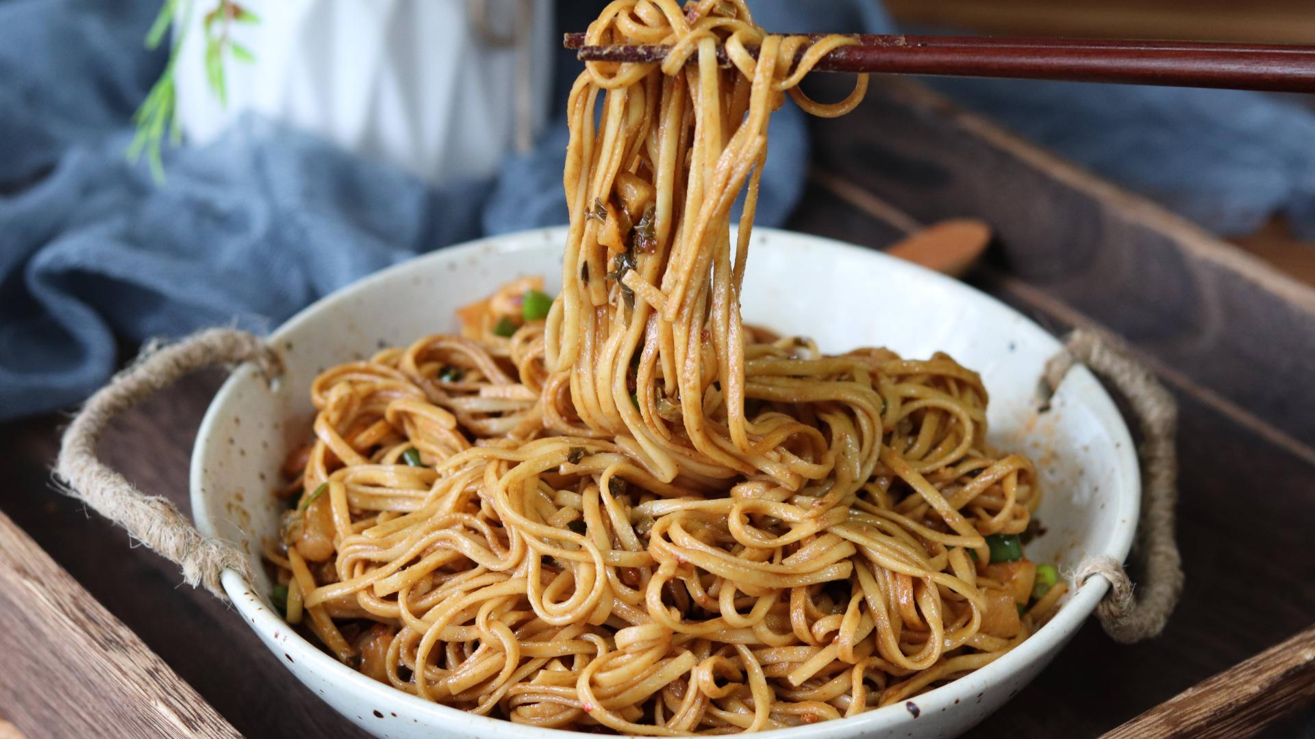 番茄|中国赫赫有名的十大特色面条，最后一道还是网友们的最爱！