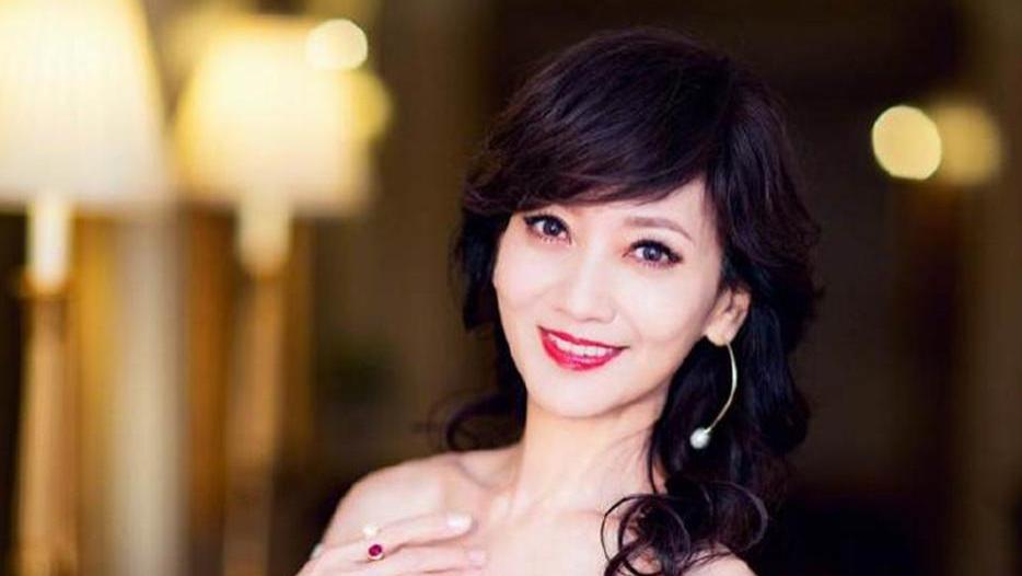 吴莫愁|6位给老公戴帽子的女星，董洁不算什么，最后一位才是真正的王者