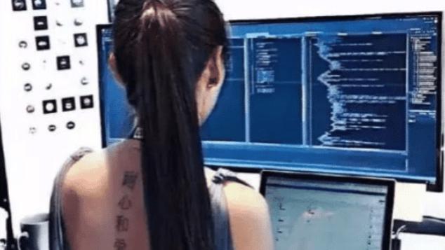 小谷阳|“每当我觉得力不从心的时候，看到女同事背上纹的5个大字就来劲了！”哈哈哈