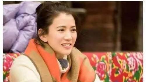 50岁袁咏仪暴瘦18斤，科学饮食打造完美身，网友：冻龄女神啊！