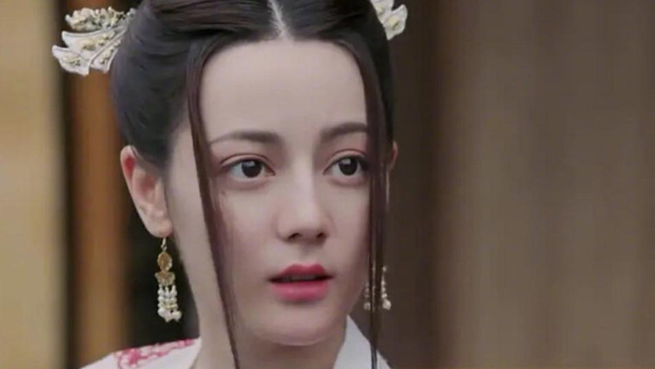 迪丽热巴|都说热巴《长歌行》造型拉垮，后期换上西域造型后，顶级神颜回来了！