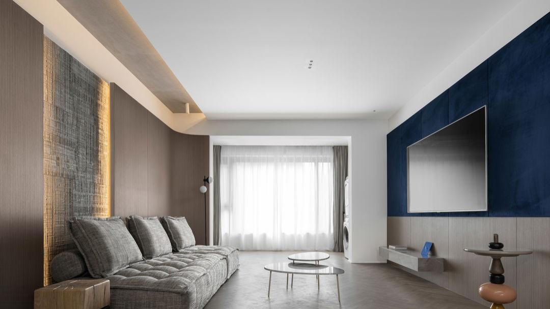 隐藏式收纳，把140平方米的家填满，但空间依旧十分的开阔