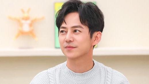 吴亦凡|众星“报警求助”之后，午夜梦回时，发现小丑竟然是我自己。