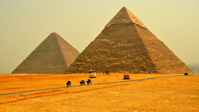 埃及金字塔 金字塔的未解之谜事件，法老图坦卡蒙的“诅咒”是真的吗？