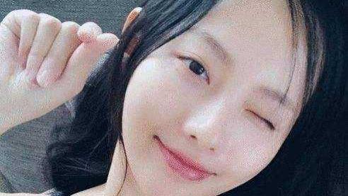 泡面|32岁张嘉倪守住“少女脸”，没吃防腐剂不打美容针，全靠认真护肤
