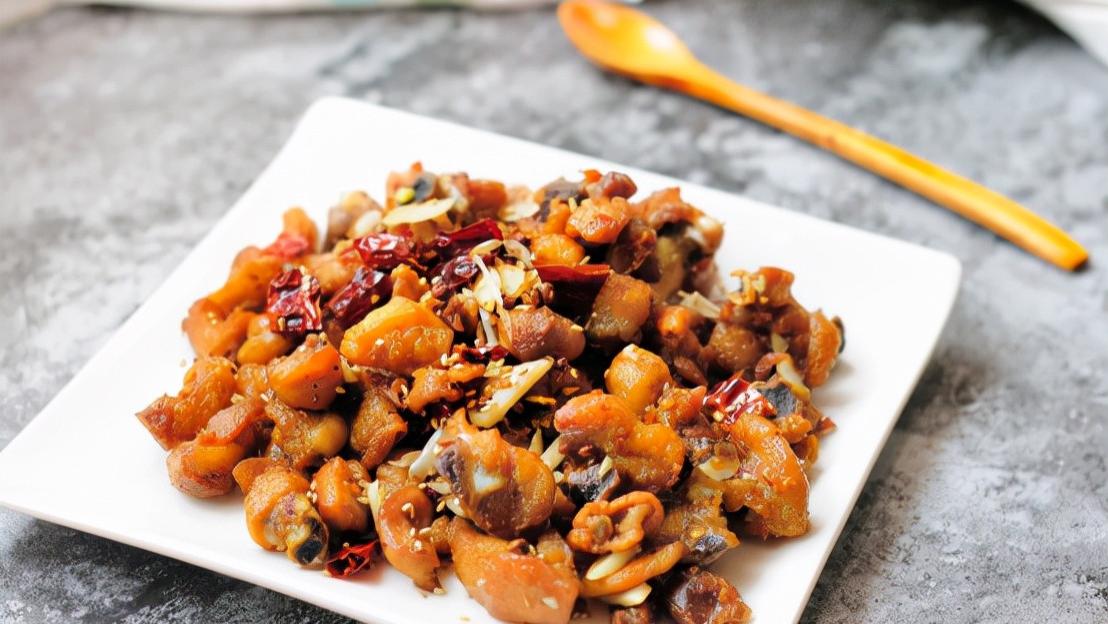 辣椒|这才是鸡肉最下饭的做法，香辣解馋，越吃越香