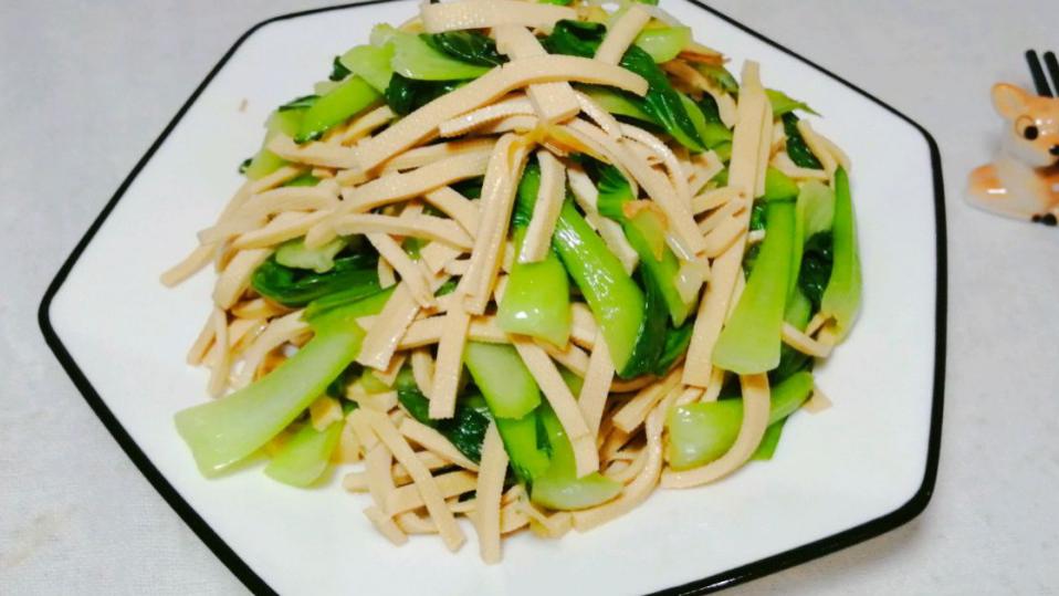 豆腐皮|入秋后，别忘给孩子“补钙”，试一试这道菜，补钙质，进补又解馋