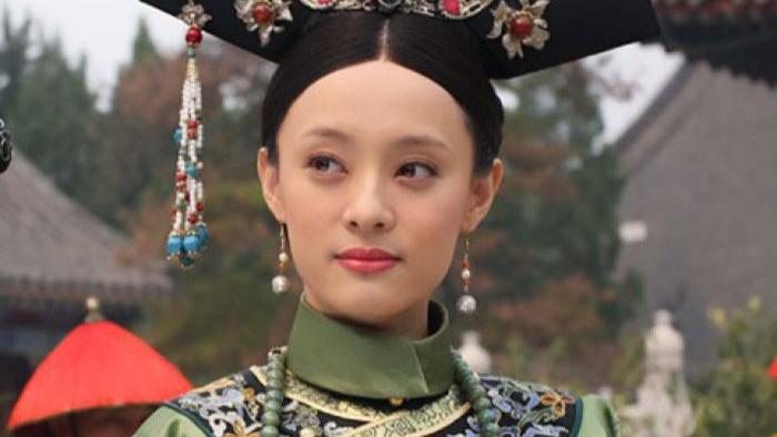 护肤品 “厚刘海”造型也太挑人了，好像只有她们俩不仅没翻车还灵气十足