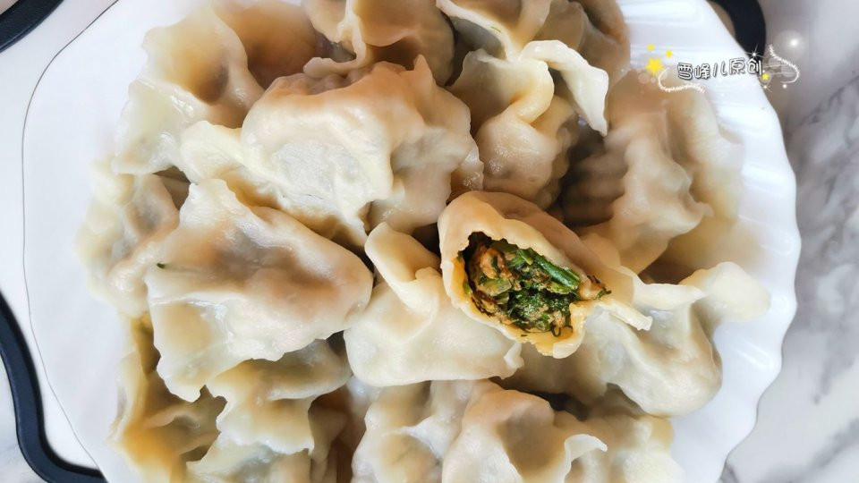 卷饼|此菜包饺子真好吃，湿气最怕它，清香鲜美又多汁，常吃湿气跑光光
