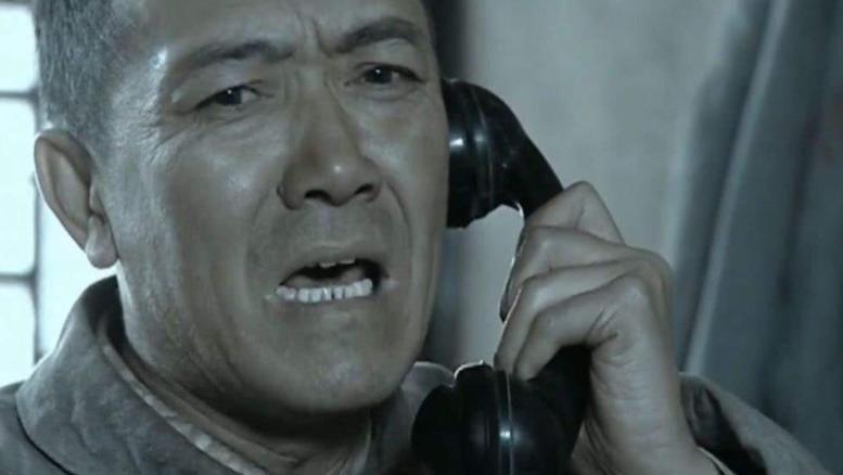 英雄岁月之王牌部队|《王牌部队》用生命质感在飙戏的李幼斌，捅破了演技天花板