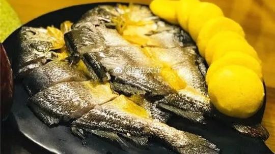 大连|吃在大连-麻香葫芦鸡不预定都吃不上，蒜香大黄花是一绝~