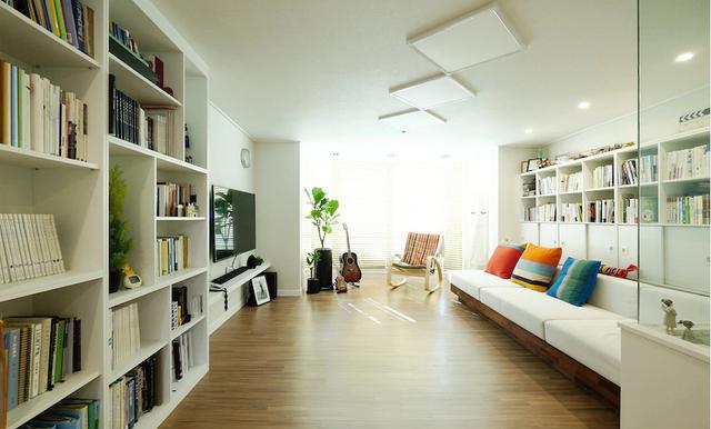 普通人的93㎡，客厅沙发不靠墙，卧室一分为二装书房，装修不普通