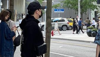 Angelababy|上海巧遇潘玮柏夫妻！网友兴奋曝他「反应超亲民」：还和我比YA