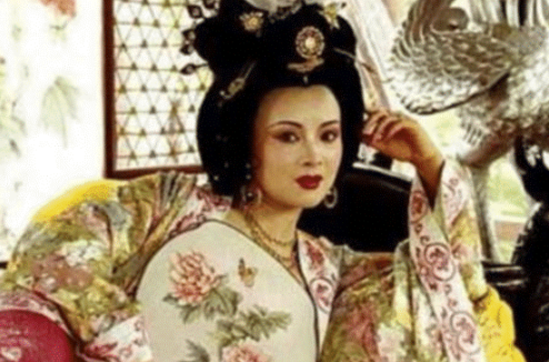 贾玲不适合出演“杨贵妃”?看见定妆照后,网友:本尊穿越我都信 贾玲不适合出演“杨贵妃”?看见定妆照后,网友:本尊穿越我都信
