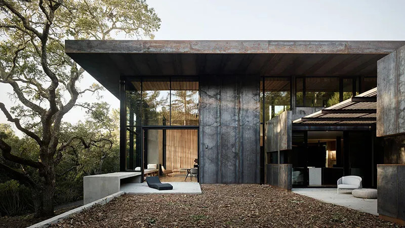 亿伽设计│温泉设计│洗浴设计│酒店设计│深刻的简约设计：树林中的现代节能大宅