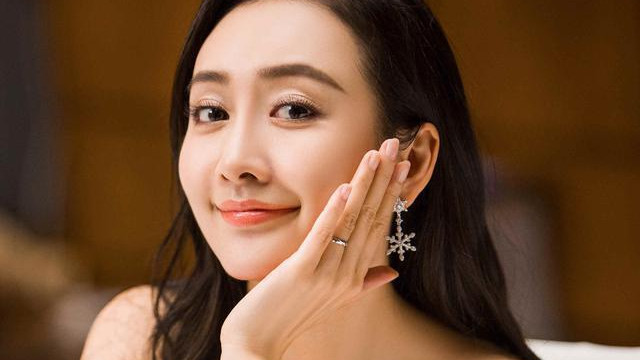 |护肤不到位，皮肤老得快，王鸥晒出“护肤秘籍”，网友：不早点说