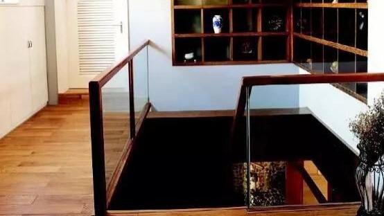 偷偷把平层改成小复式，效果太好邻居看了蠢蠢欲动，都想学着改