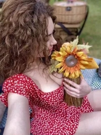  入一行，先别惦记着能赚钱，先