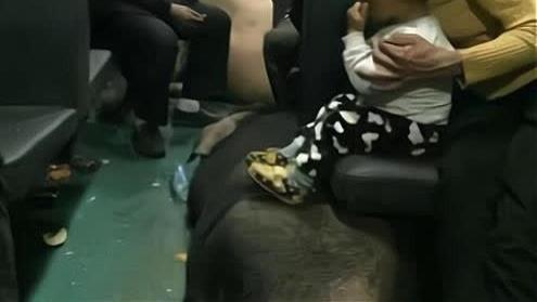 “火车碰到这种羞愧的事，要不是亲眼所见，谁说我都不信这竟然是真的”