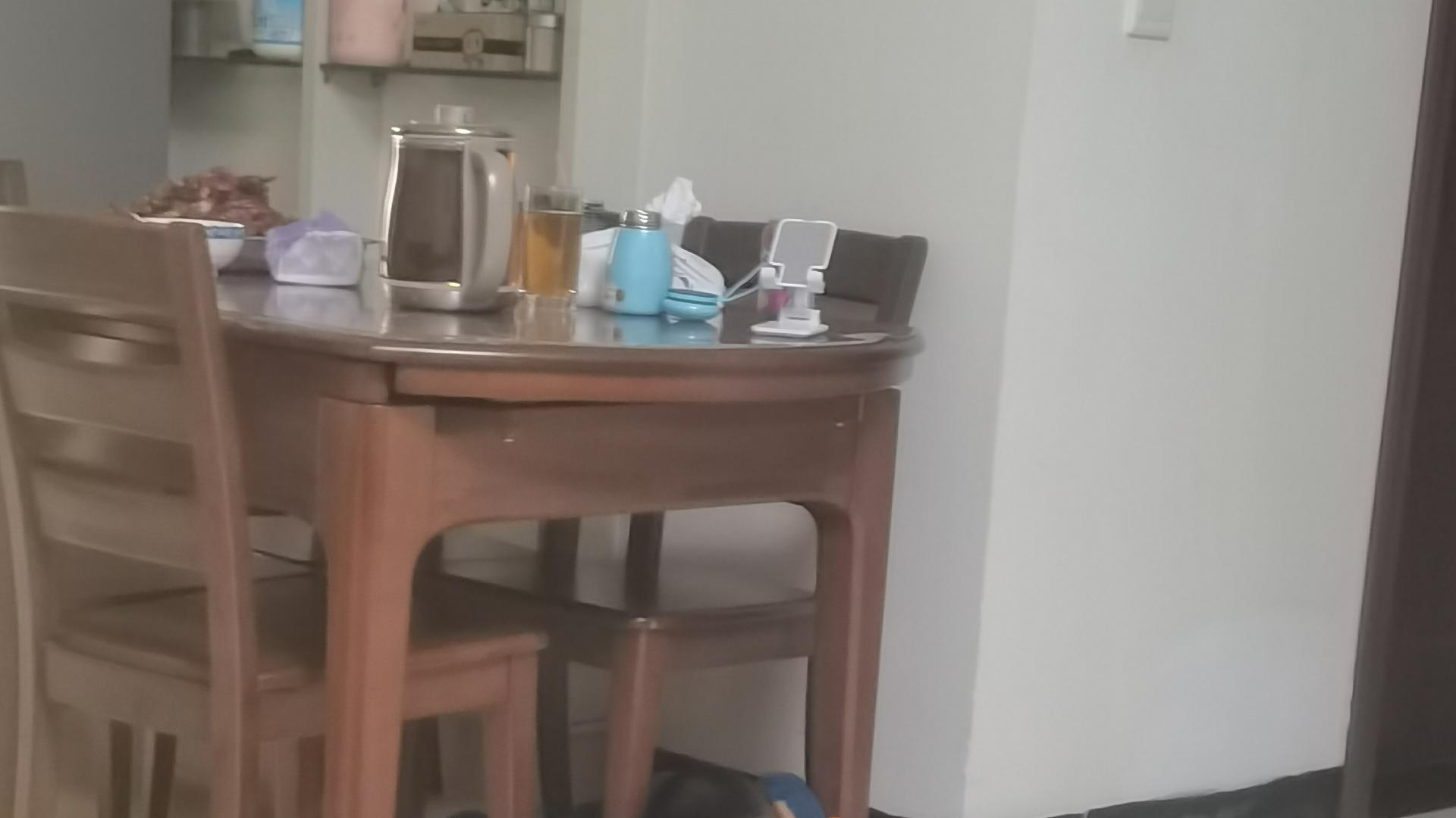 掬水月镜花缘|熊孩子喜欢把衣服当抹布拖地。这样的