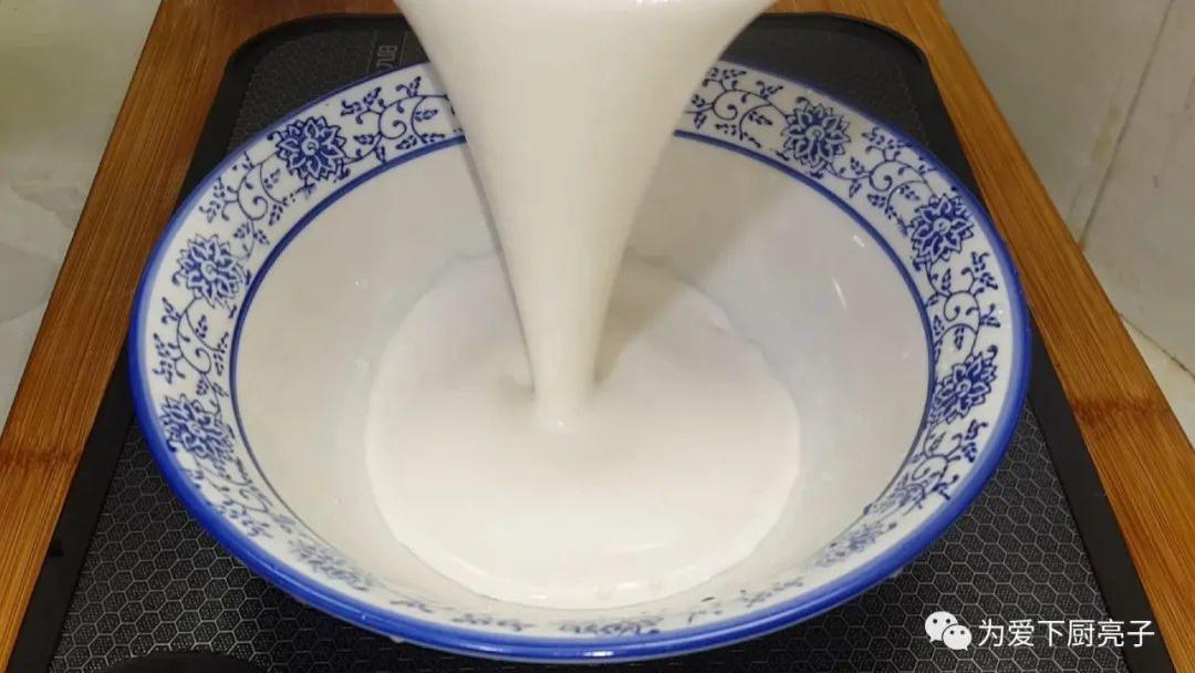 广东省|糯米糖这做法太香了，锅里一蒸，软糯香甜又拉丝，一口一个真好吃