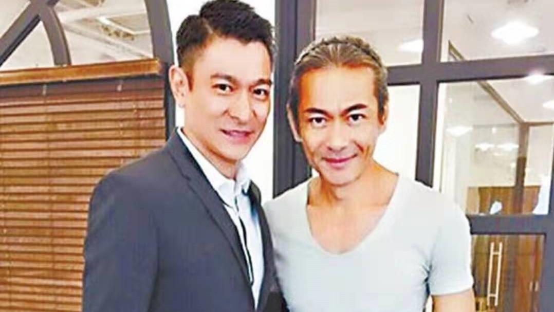 刘德华|撞脸刘德华？59岁江华被质疑是刻意模仿，网友：活在别人影子之下