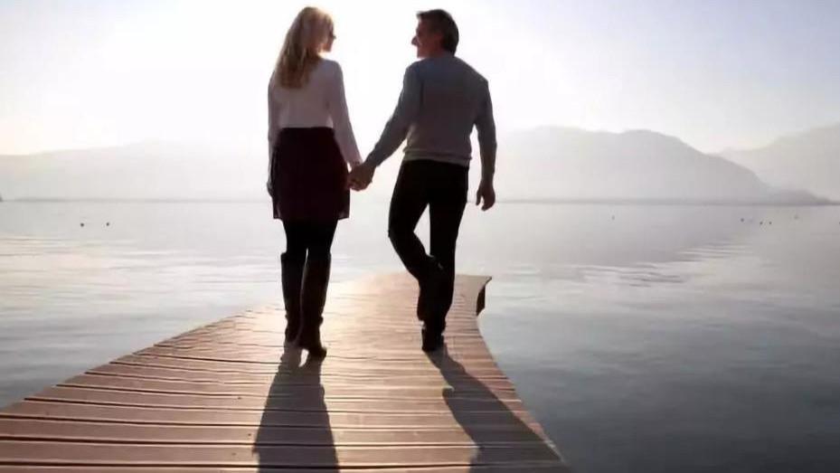 黑梨情感 这两种女人，男人更喜欢后者，而女人总是弄反