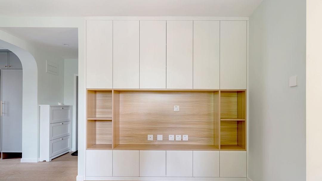 75平米的原木系家居，不仅有舒适的空间，更有超强的储物能力