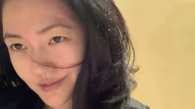 麻衣神相·神异赋|被女儿吐槽有多层下巴后，小s晒视频决心减肥，状态微醺疑似又喝酒