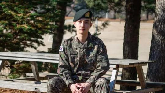 金赛伦|韩娱：韩国女艺人自杀、D.O.退伍、ROSE 、艺人送外卖、金赛伦