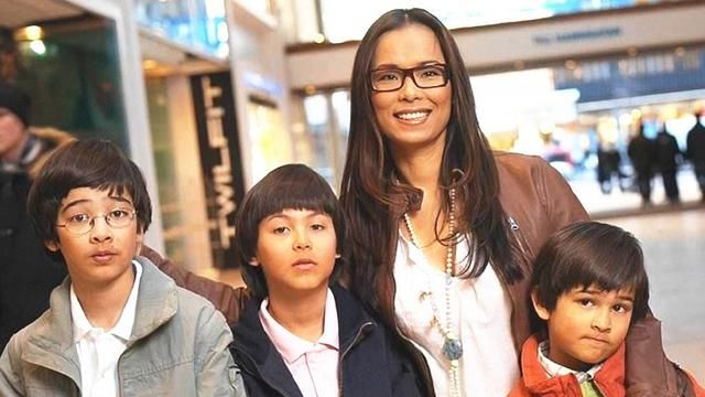 魔鬼小肥妞|57岁韦唯逆袭人生赢家，三个儿子个个出类拔萃，单亲妈妈们的榜样