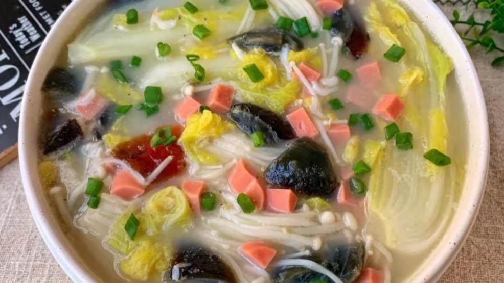 皮蛋|冬天干燥，记得要多喝这汤，营养滋补味道鲜，整个冬天身体好