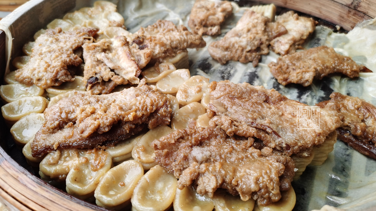 |春节将至，当回到阔别已久的家乡，我想一顿吃遍6种家乡特产美食